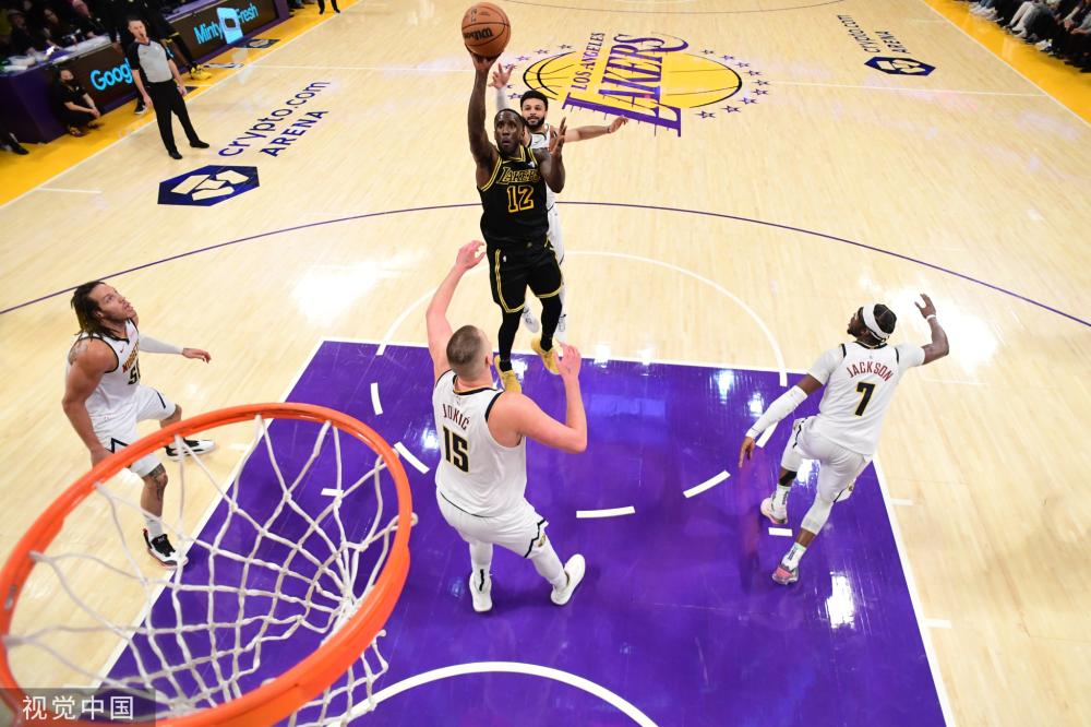 队对法尔肯 队对法尔肯